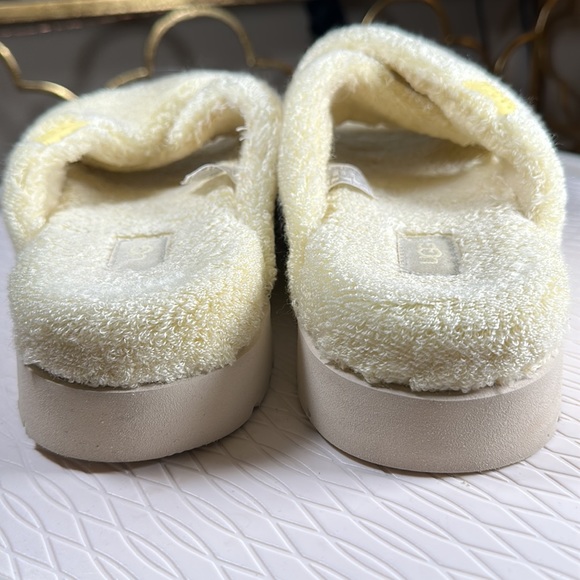 UGG Fuzz Sugar Terry Cross Slide 10 - Picture 5 of 7